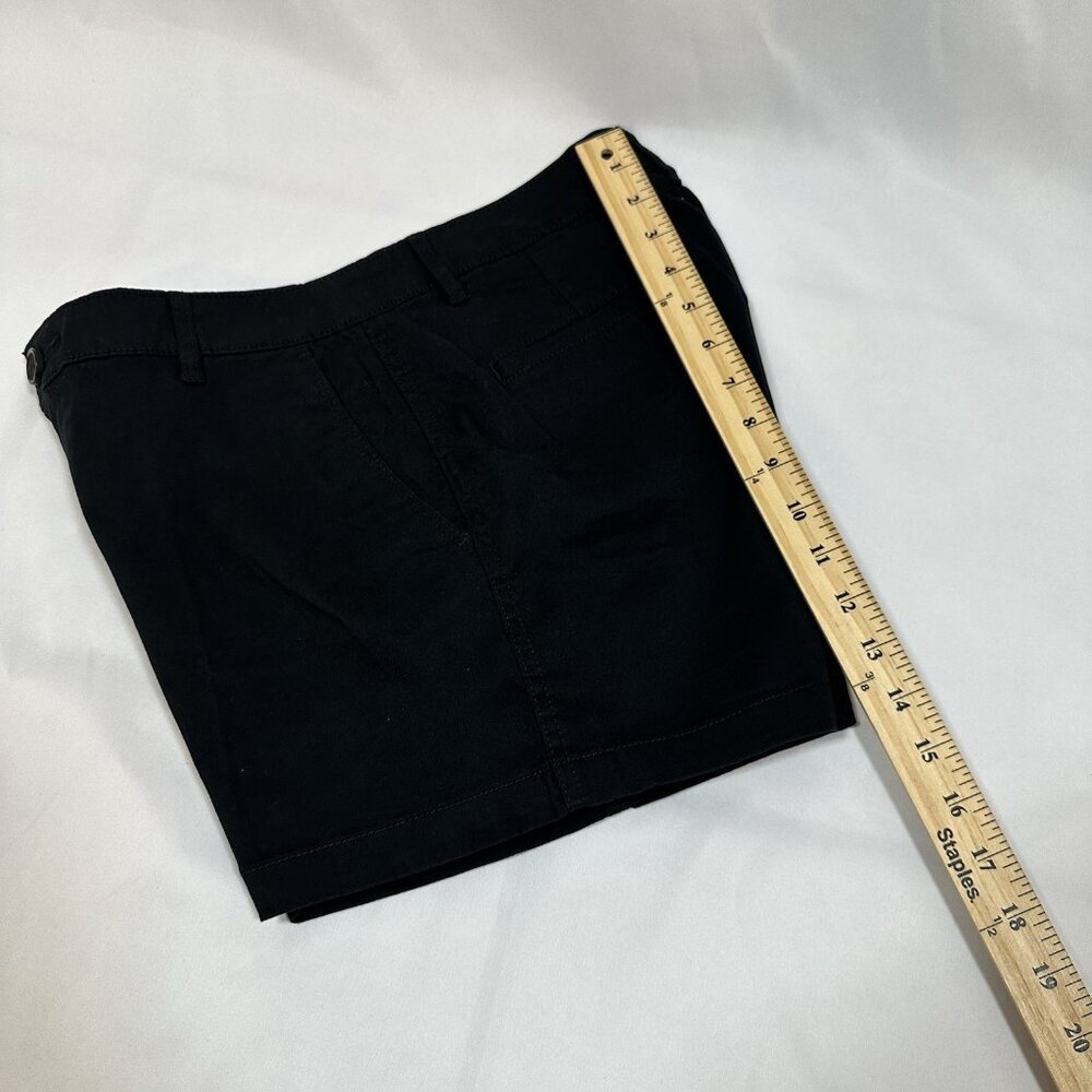 Amazon Essentials Women's Black Chino Shorts Size 8 NWOT Pockets Zipped Button - Picture 6 of 10